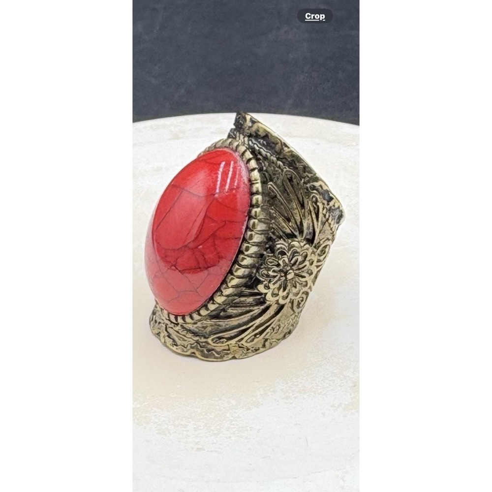 Antique Brassy Red Howlite Ornate Ring